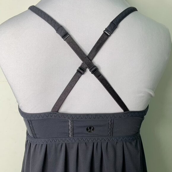 Lululemon Women's Gray Crossed Back Tank Top Size 4 - Picture 10 of 16